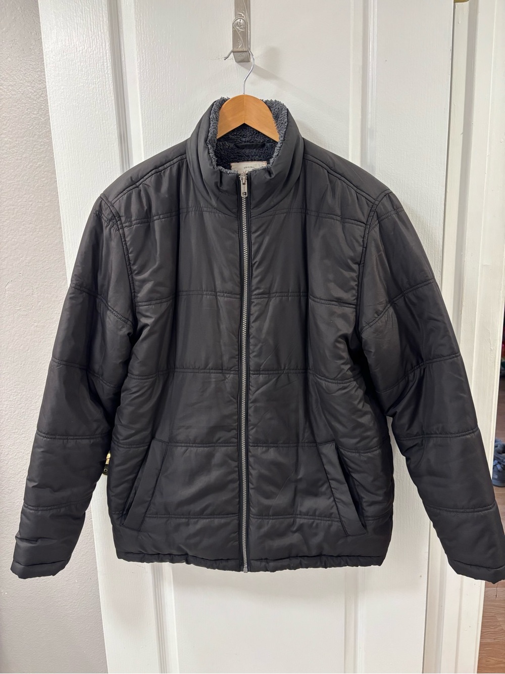 Weatherproof Black Quilted Puffer Jacket Front Zip